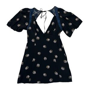 Free People Open Back Black Navy Lace Mini Dress 💙